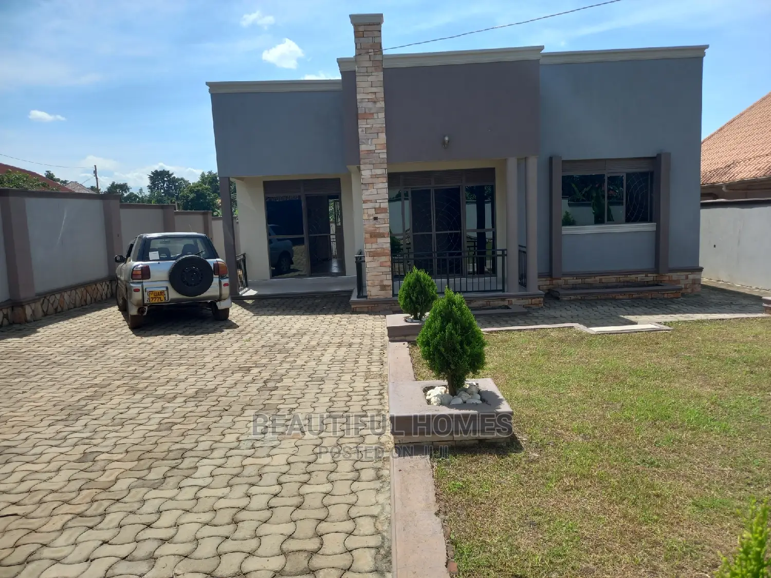 Furnished 4bdrm Bungalow in Kira for Sale in Kira