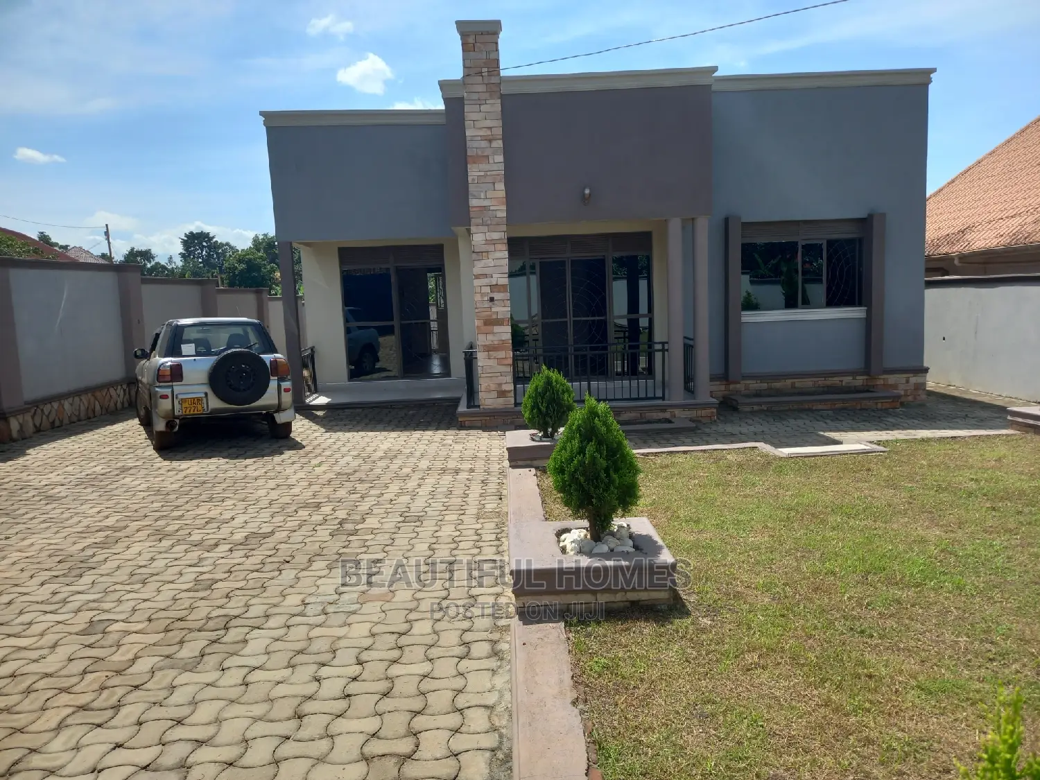 Furnished 4bdrm Bungalow in Kira for Sale in Kira