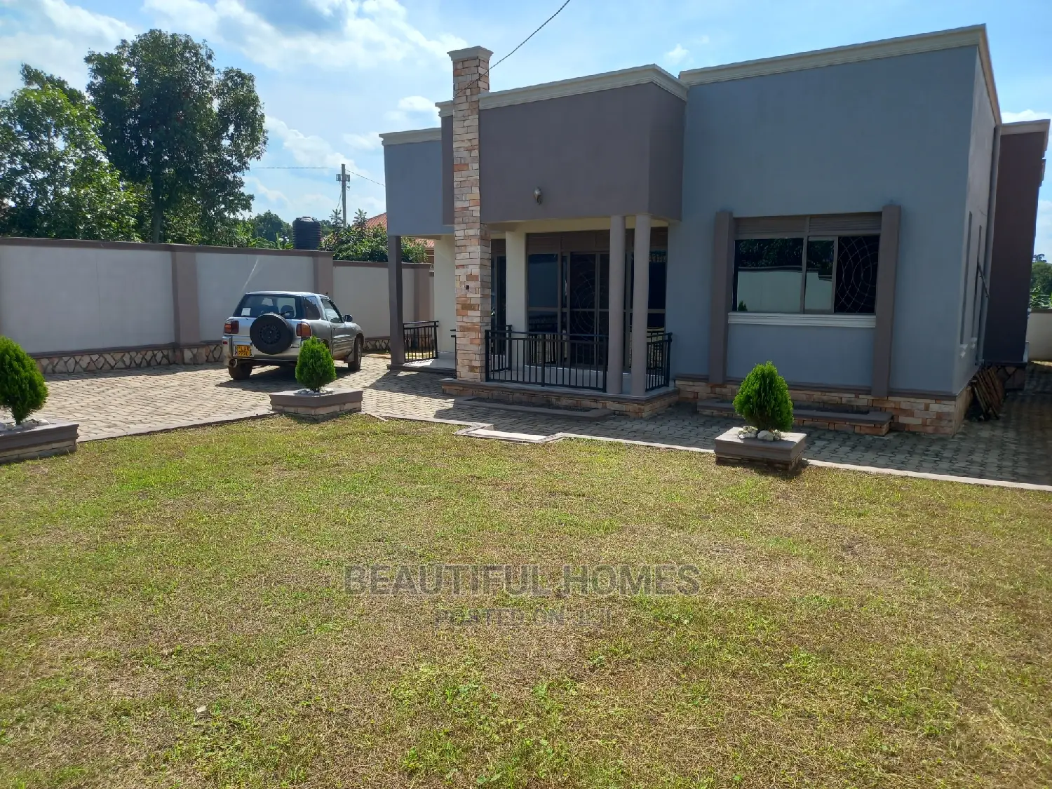 Furnished 4bdrm Bungalow in Kira for Sale in Kira