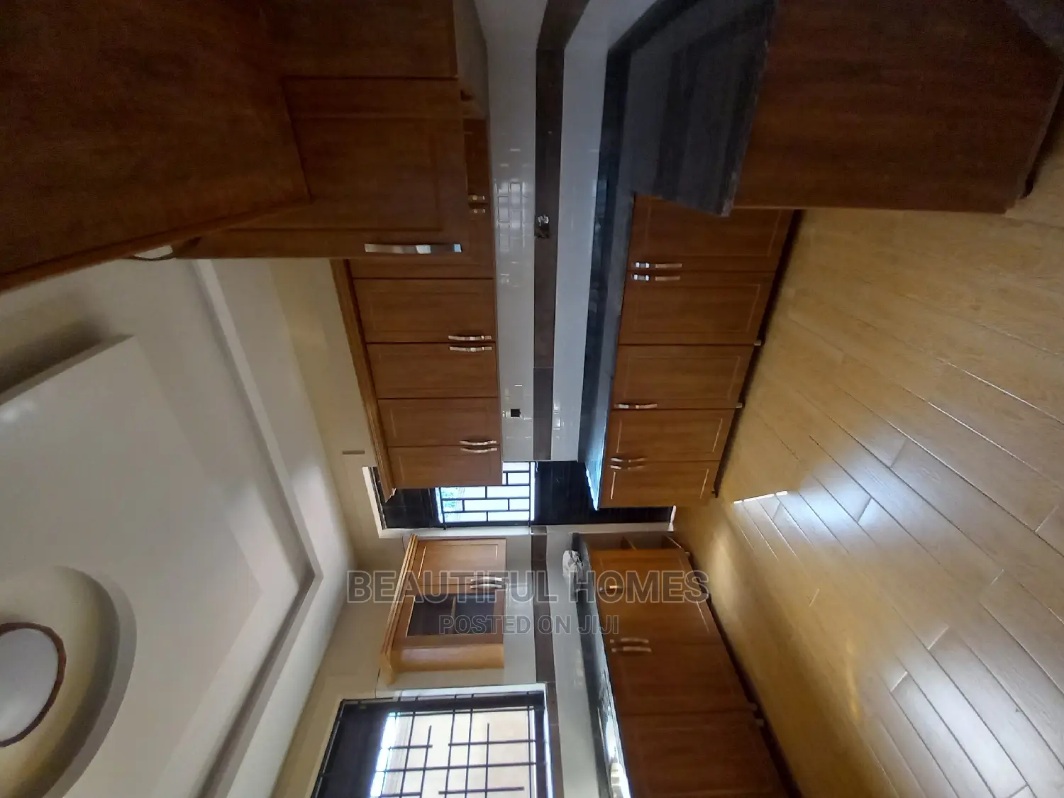 Furnished 6bdrm Mansion in Kisaasi, Nakawa for Sale in Nakawa