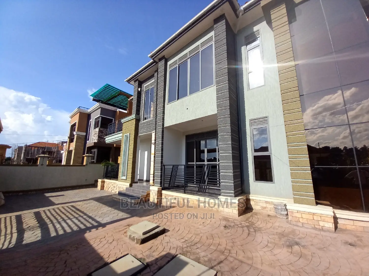 Furnished 5bdrm Mansion in Kyanja Tarmack, Nakawa for sale in Nakawa