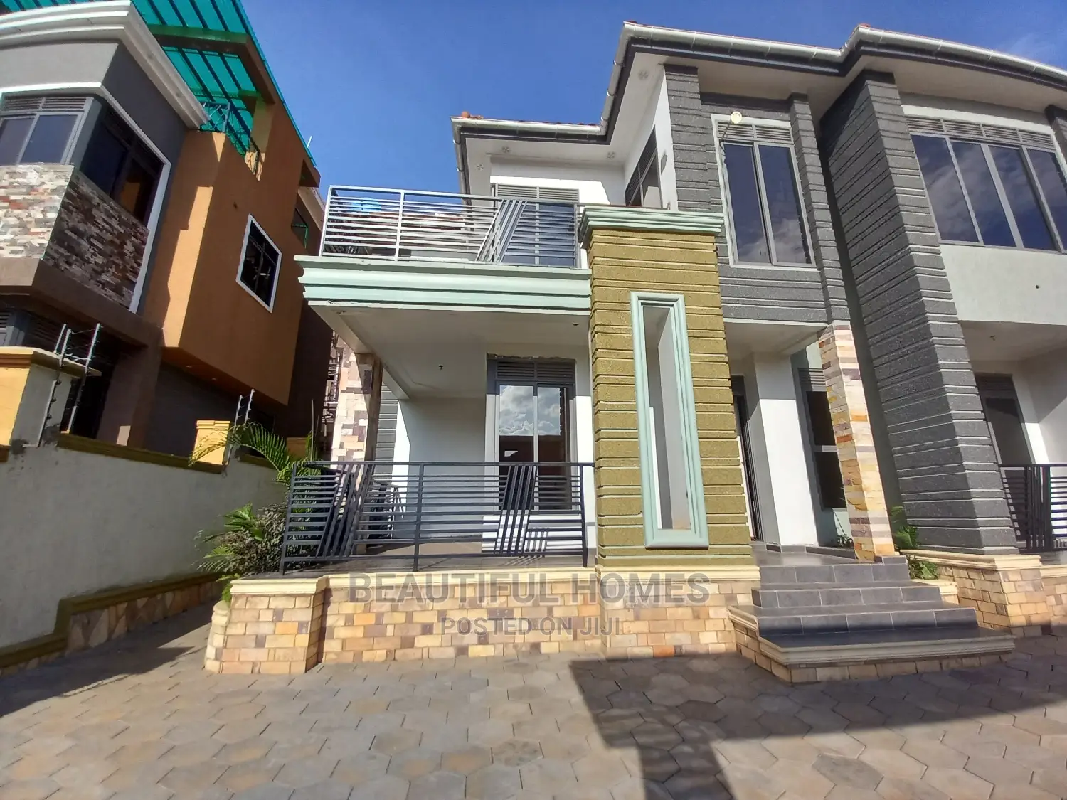 Furnished 5bdrm Mansion in Kyanja Tarmack, Nakawa for sale in Nakawa