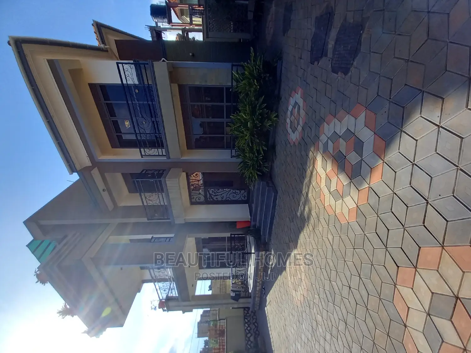 Furnished 5bdrm Duplex in Kyanja Wealthy, Nakawa for Sale in Nakawa