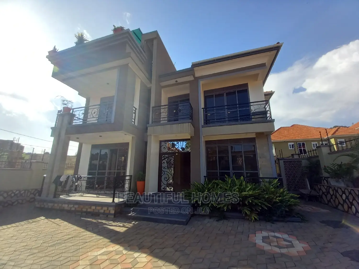 Furnished 5bdrm House in Kyanja, Nakawa for Sale in Nakawa