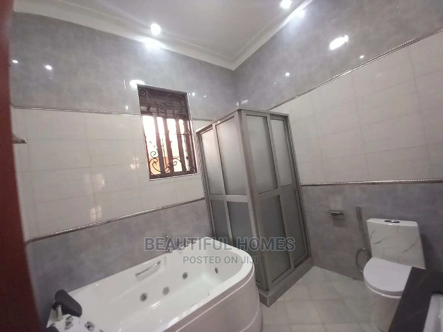 Furnished 5bdrm House in Kyanja, Nakawa for Sale in Nakawa