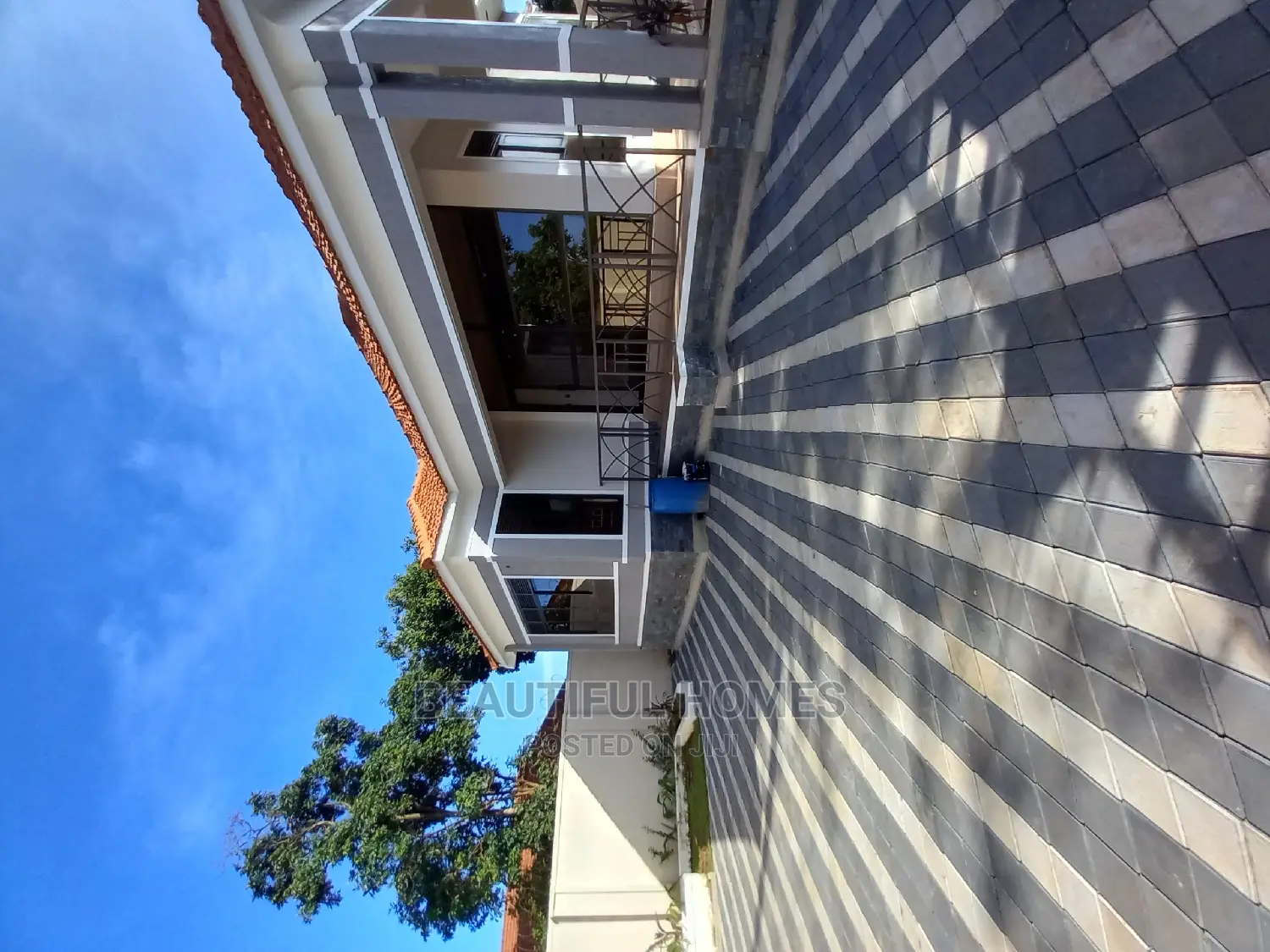 Furnished 4bdrm Bungalow in Kisaasi, Central Division for Sale in Central Division