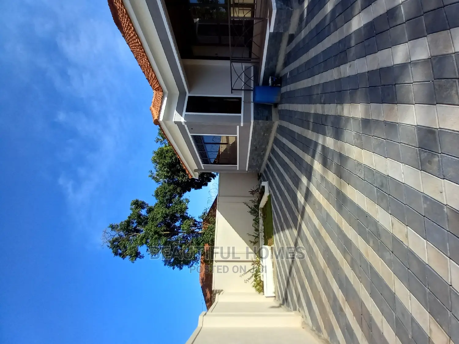 Furnished 4bdrm House in Kisaasi, Nakawa for Sale in Nakawa
