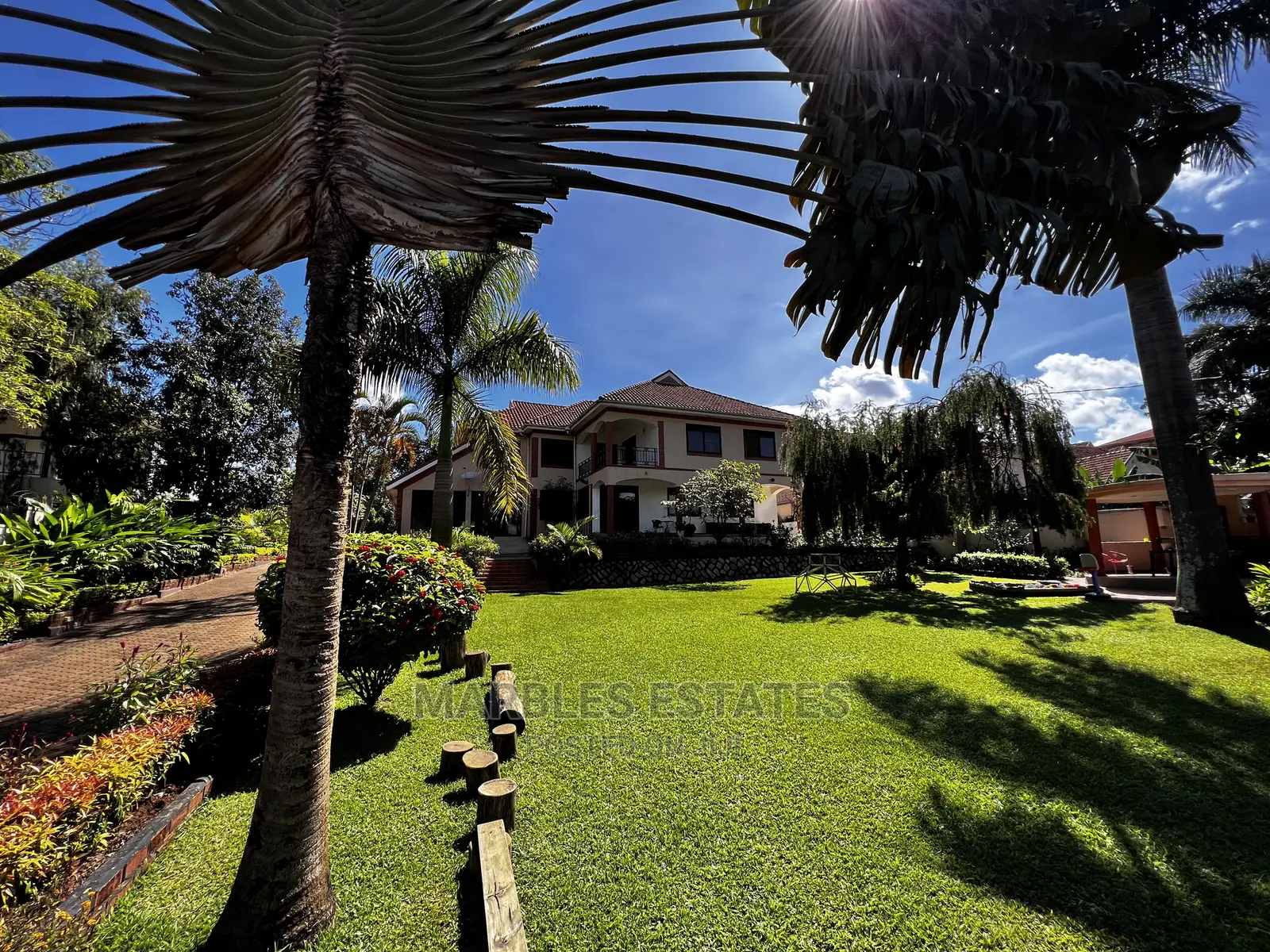 6bdrm House in Bugolobi, Central Division for Rent in Central Division