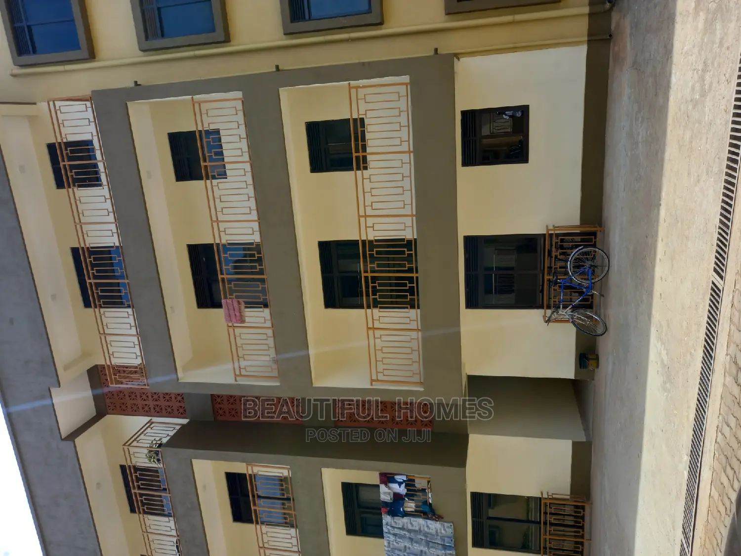 Furnished 3bdrm Apartment in Kisaasi, Nakawa for Sale in Nakawa