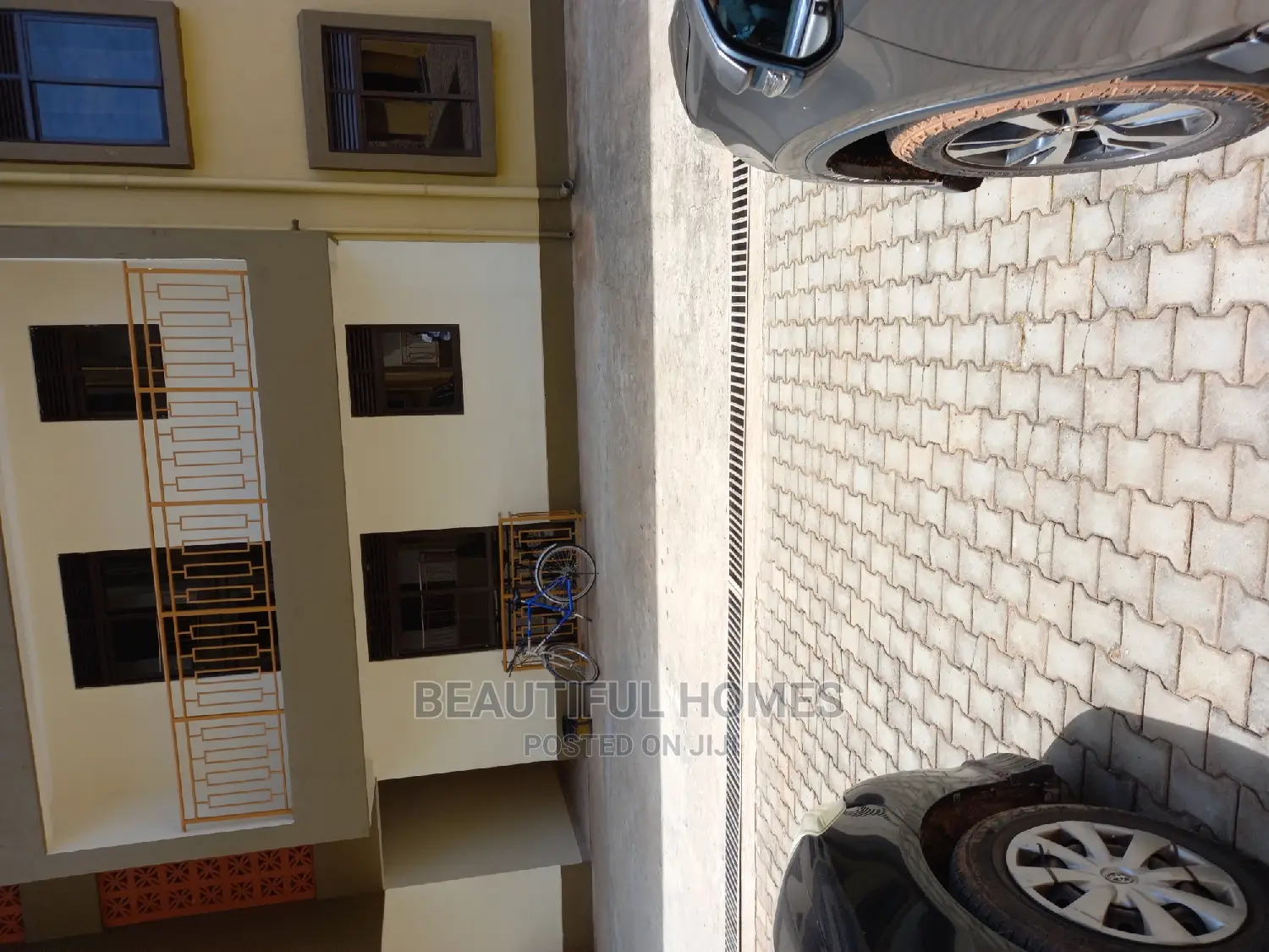 Furnished 3bdrm Apartment in Kisaasi, Nakawa for Sale in Nakawa