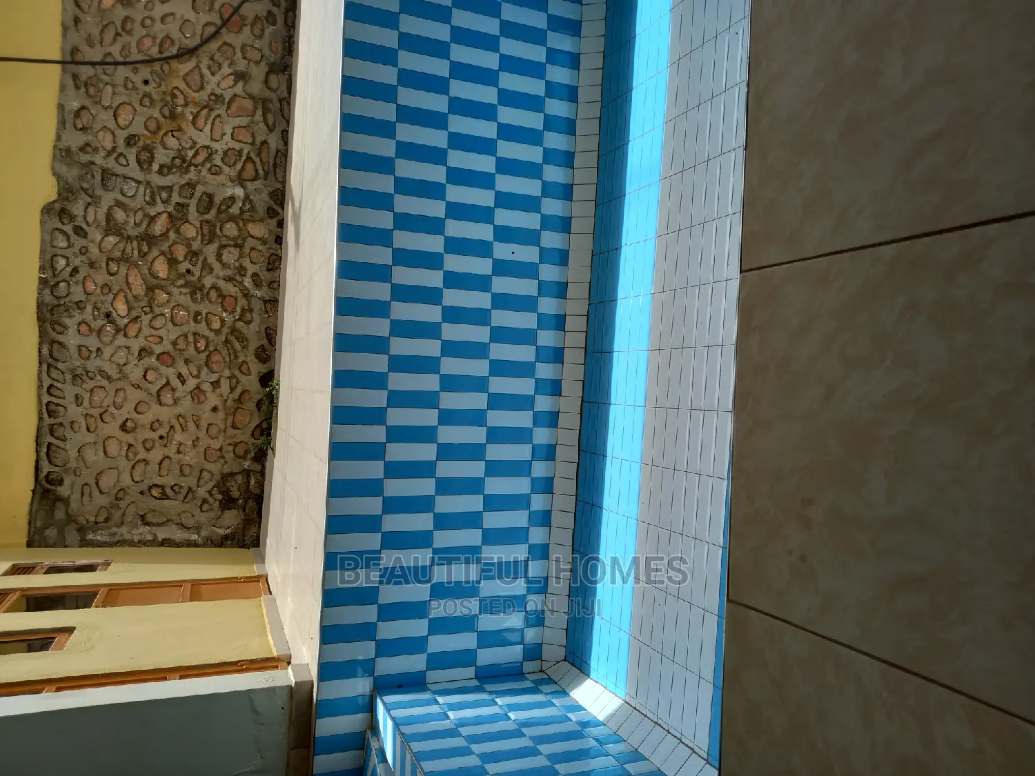 Furnished 3bdrm Apartment in Kisaasi, Nakawa for Sale in Nakawa