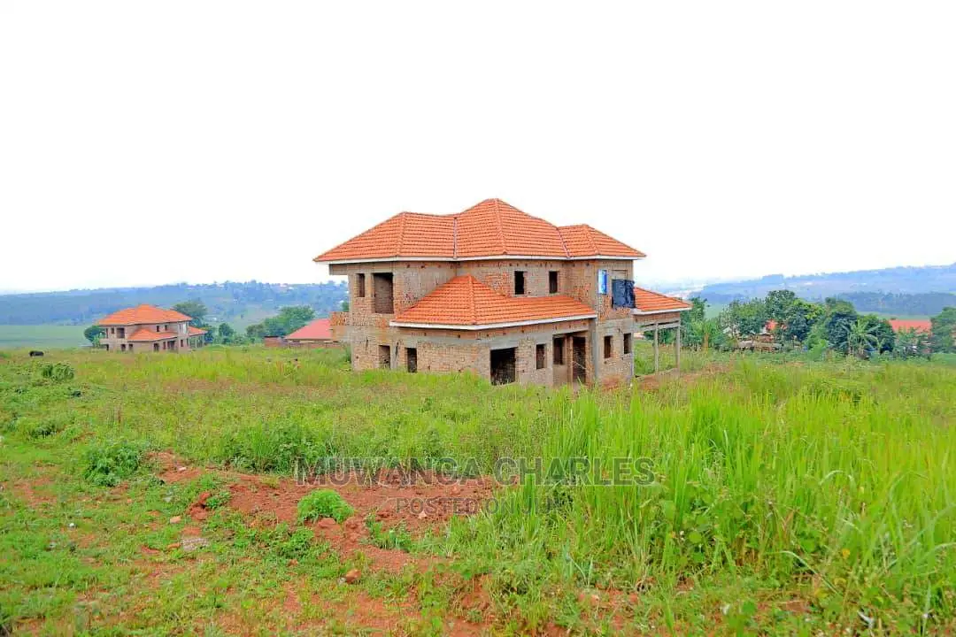 Plot's Available for Sale at Kira Kitukutwe in Central Division