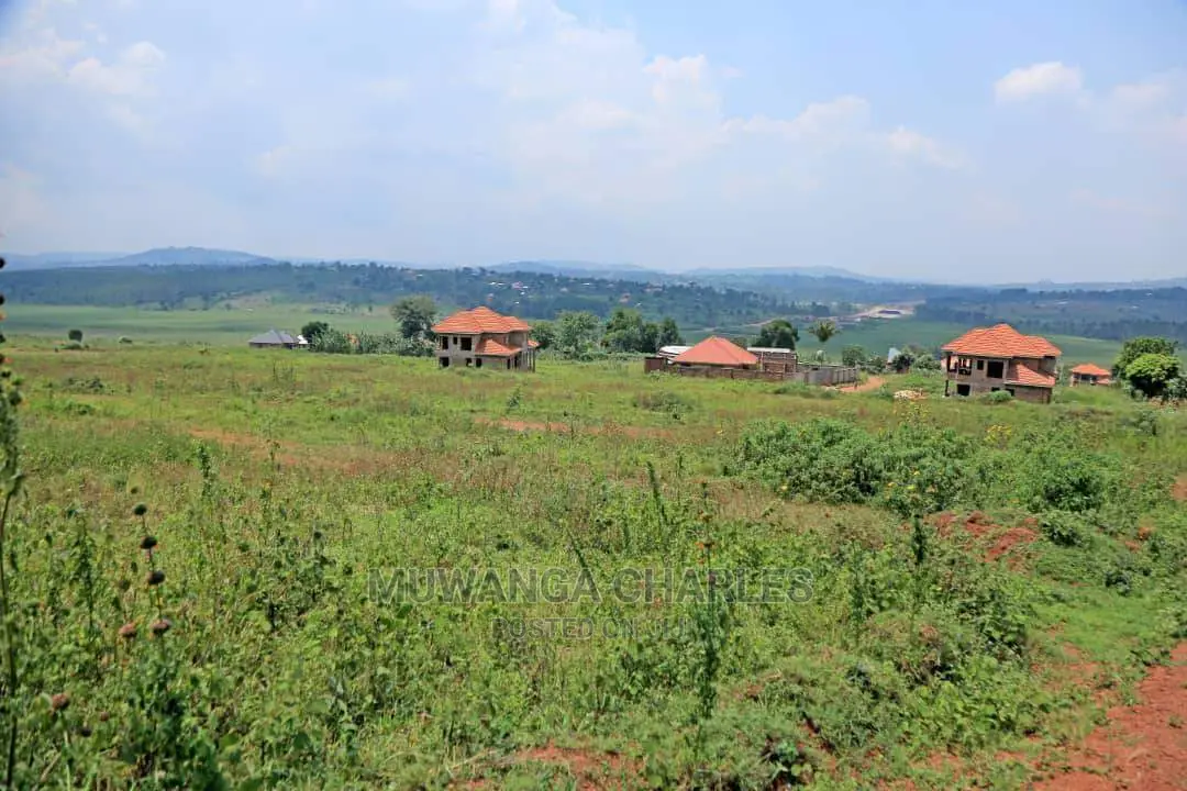 Plot's Available for Sale at Kira Kitukutwe in Central Division