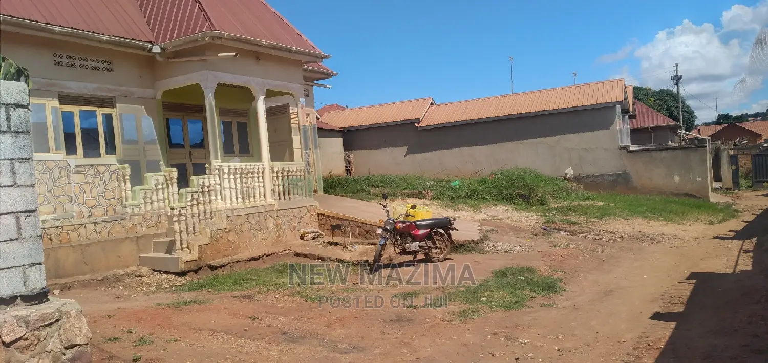 2bdrm House in Gangu Busabaala Rd, Central Division for sale in Central Division