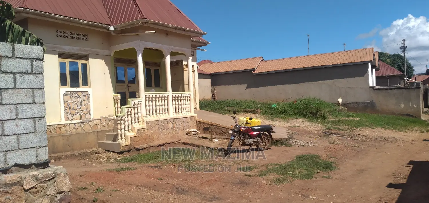 2bdrm House in Gangu Busabaala Rd, Central Division for sale in Central Division