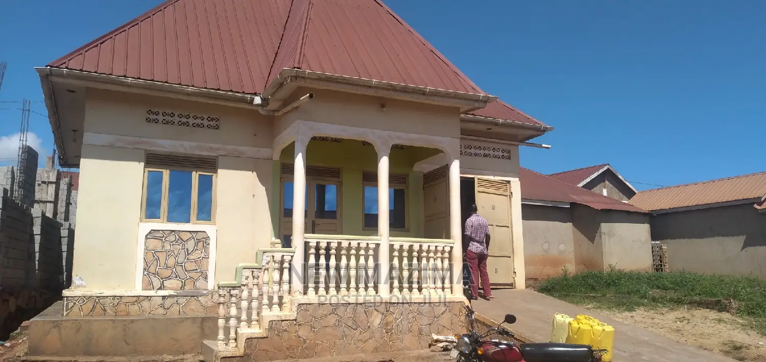 2bdrm House in Gangu Busabaala Rd, Central Division for sale in Central Division