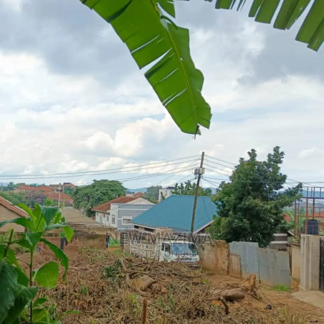 Very Beautiful Fancy Plot on Quicksale in Heart of Muyenga in Central Division