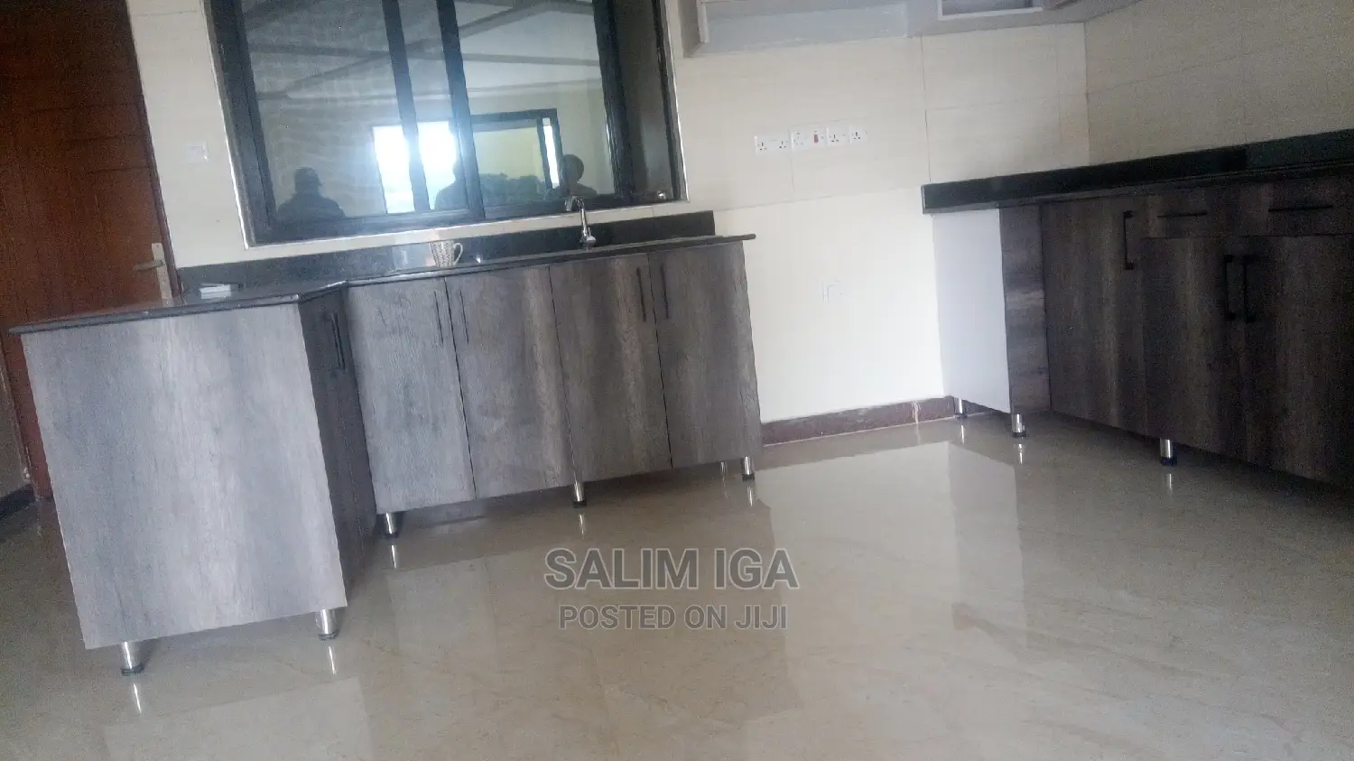 2bdrm Block of Flats in Kololo Property, Central Division for Rent in Central Division