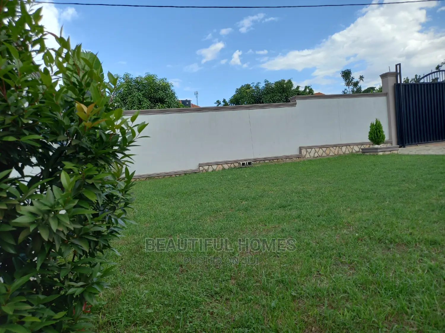 Furnished 4bdrm House in Kira for Sale in Kira