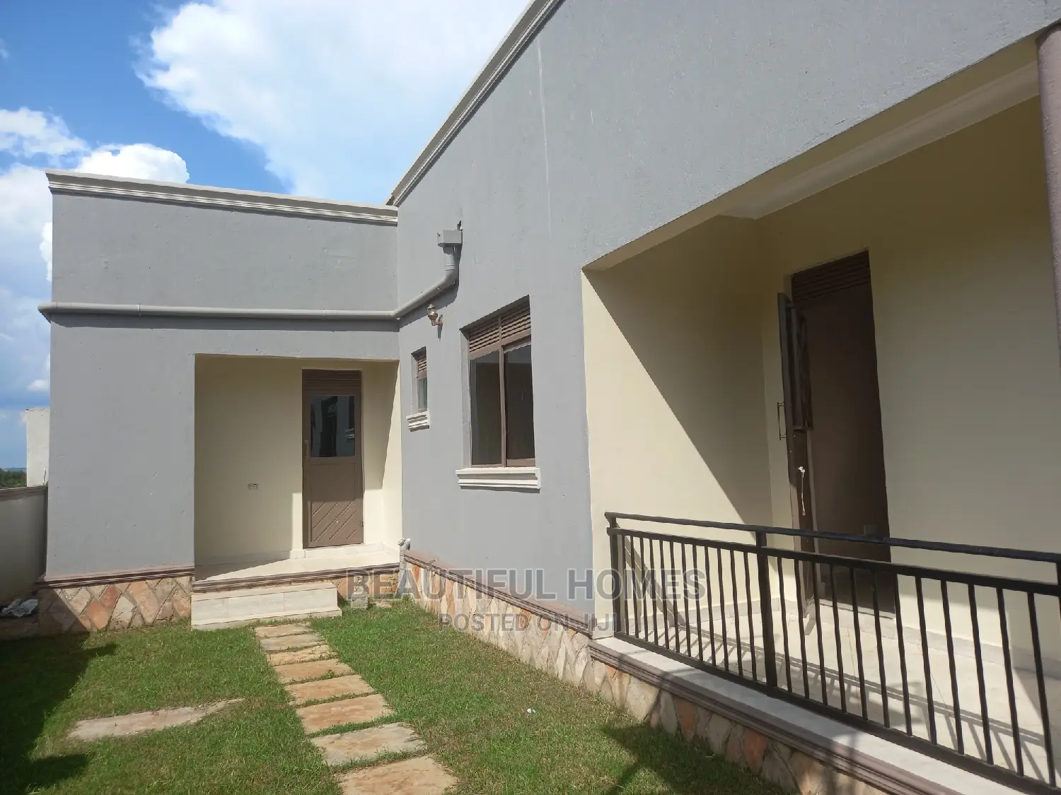Furnished 4bdrm House in Kira for Sale in Kira