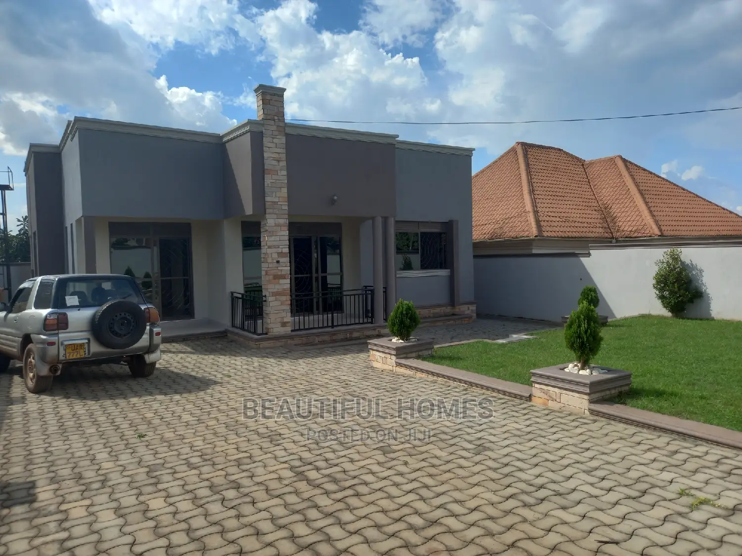 Furnished 4bdrm Bungalow in Kira for Sale in Kira