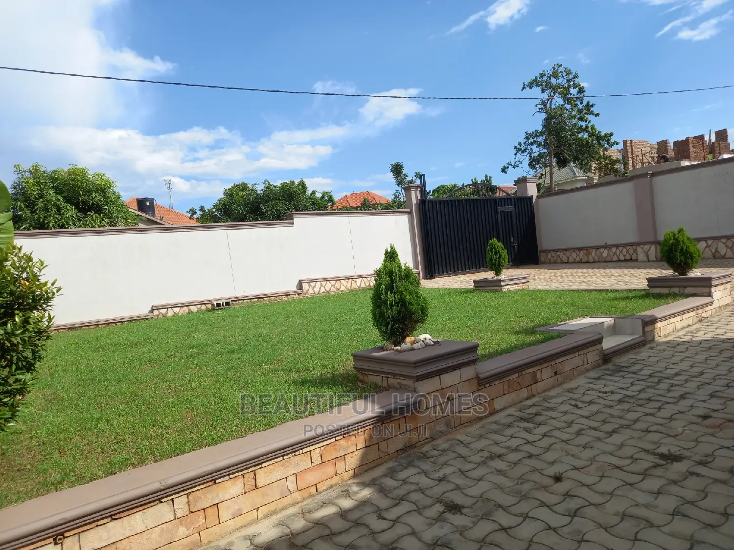 Furnished 4bdrm House in Kira for Sale in Kira