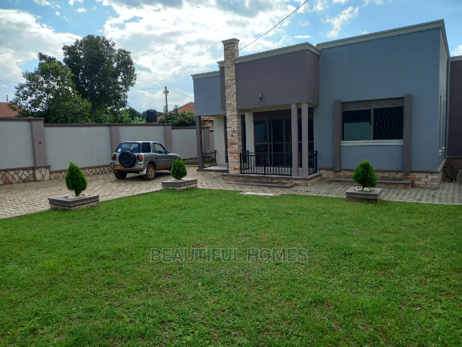 Furnished 4bdrm Bungalow in Kira for Sale in Kira