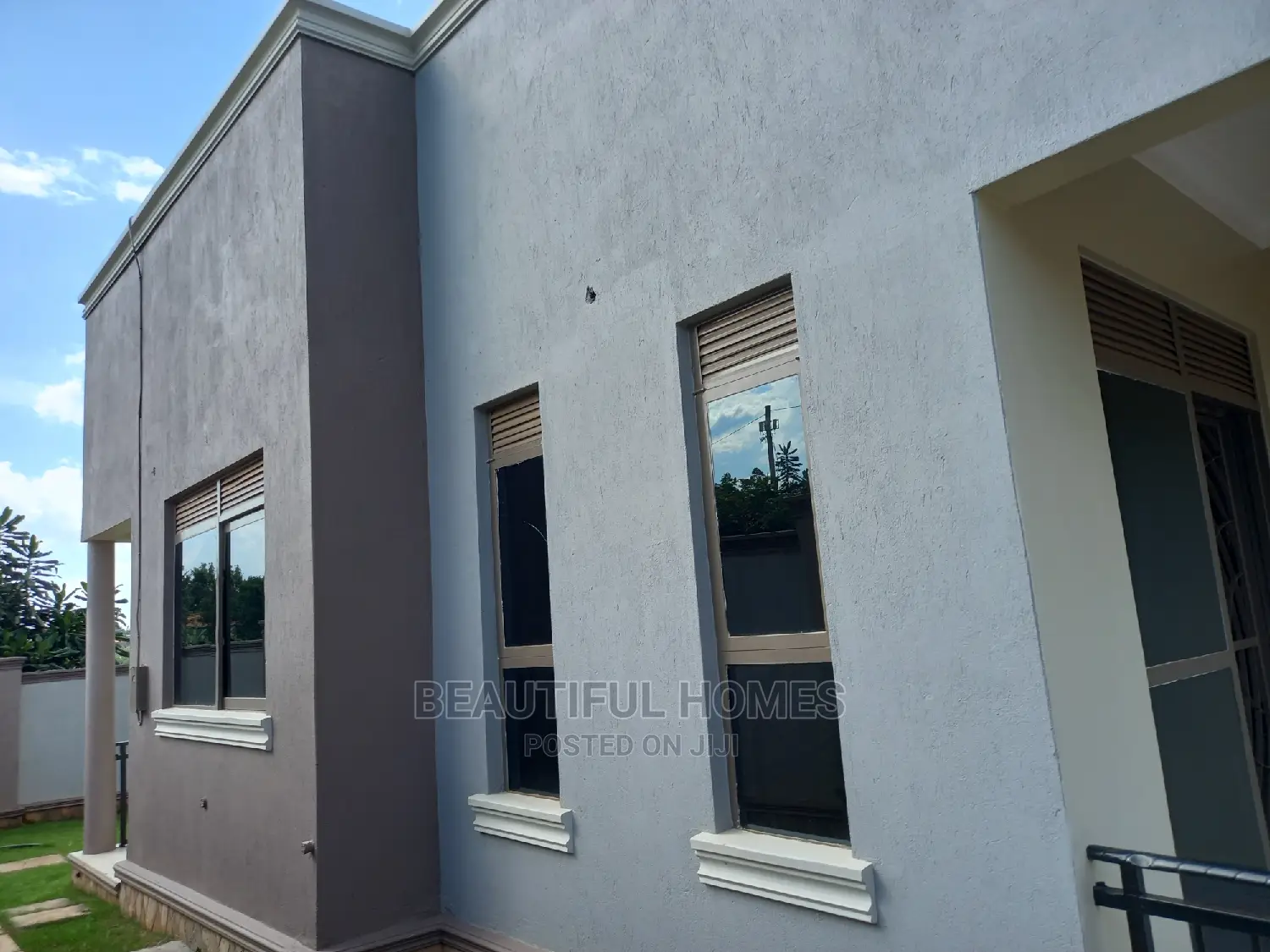 Furnished 4bdrm Bungalow in Kira for Sale in Kira