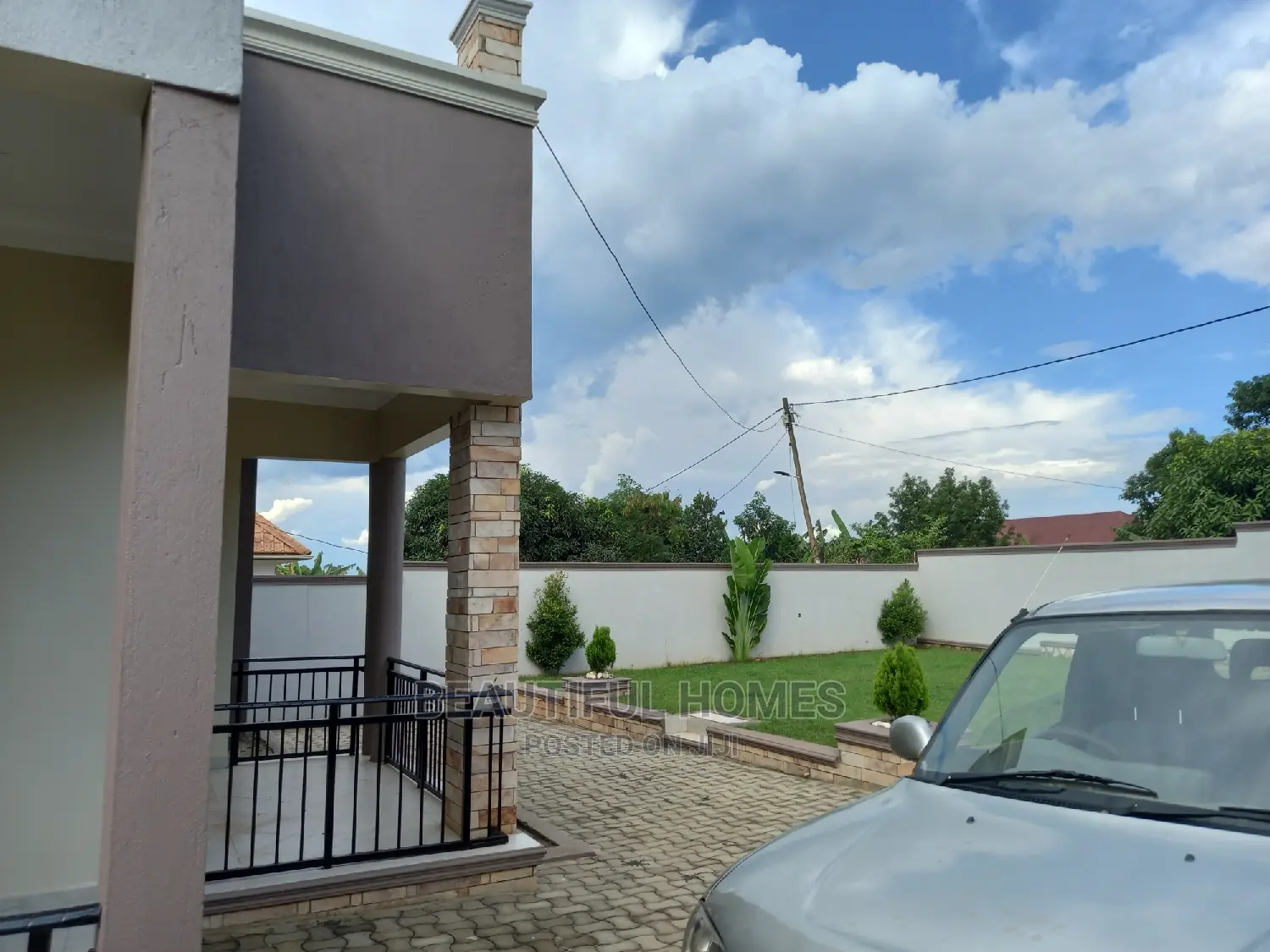 Furnished 4bdrm Bungalow in Kira for Sale in Kira