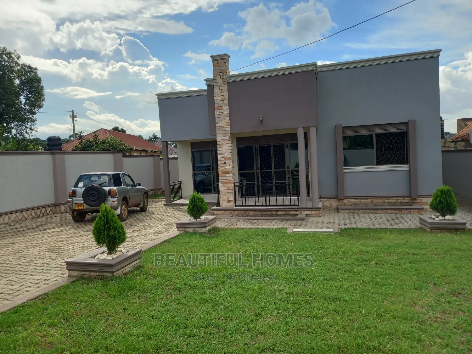 Furnished 4bdrm Bungalow in Kira for Sale in Kira