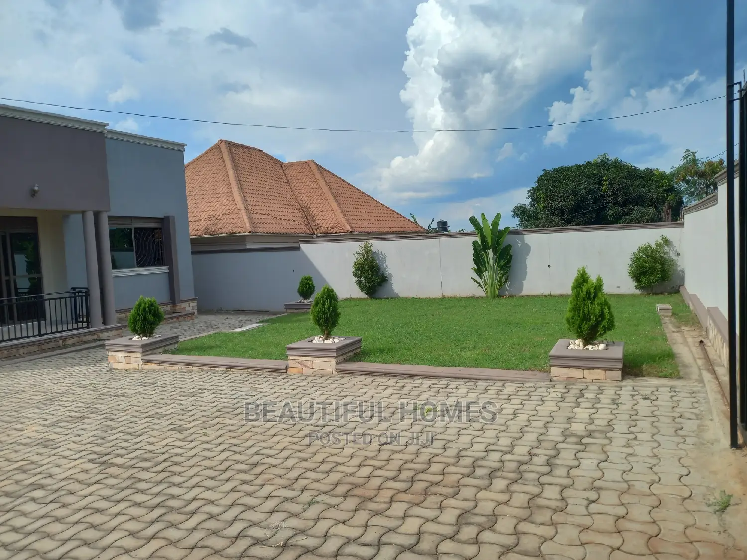Furnished 4bdrm House in Kira for Sale in Kira