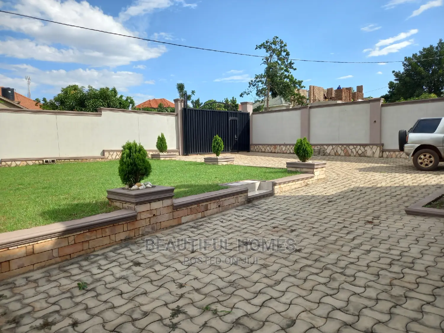 Furnished 4bdrm House in Kira for Sale in Kira