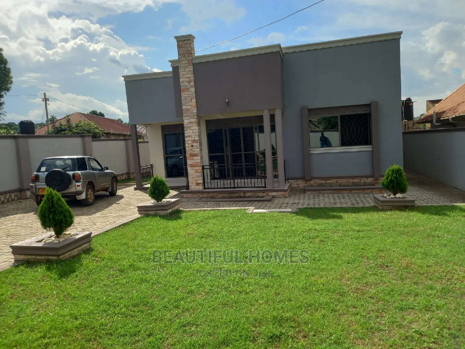 Furnished 4bdrm Bungalow in Kira for Sale in Kira