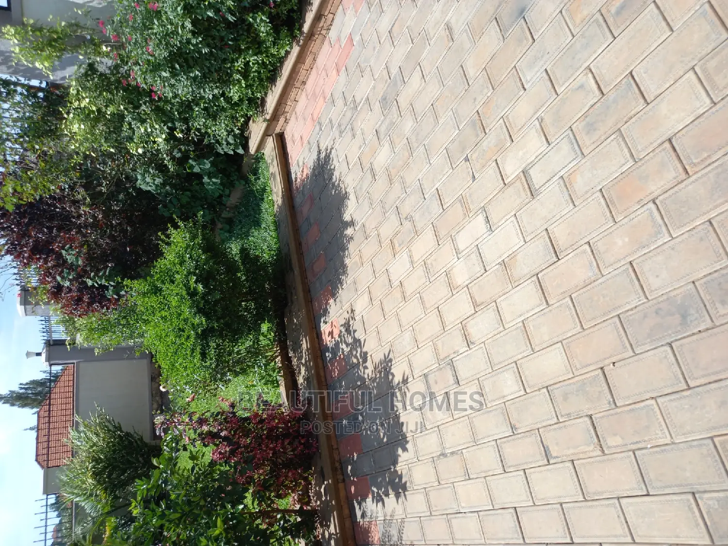 Furnished 4bdrm House in Kira for Sale in Kira