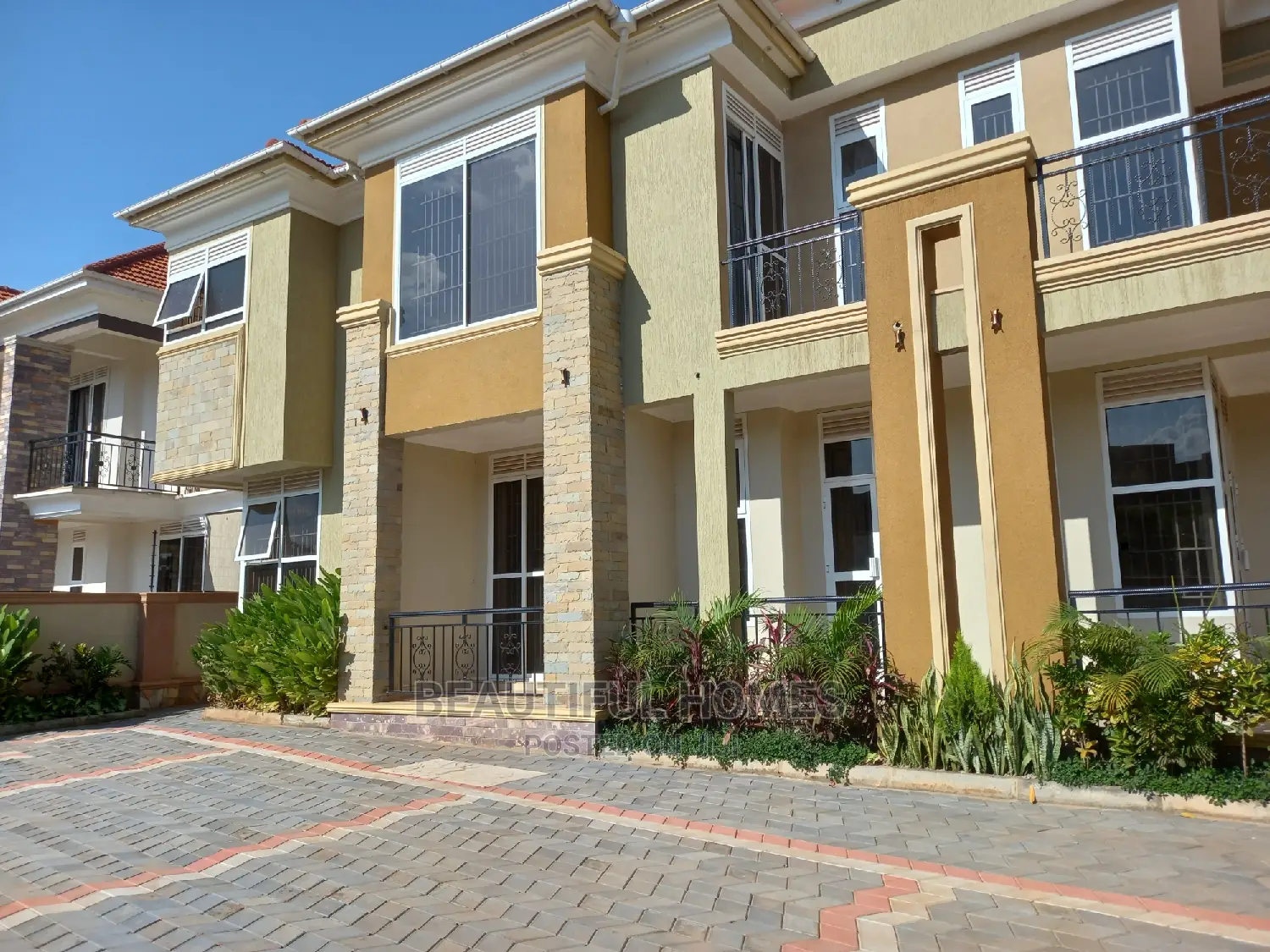 Furnished 5bdrm Mansion in Kyanja, Central Division for Sale in Central Division