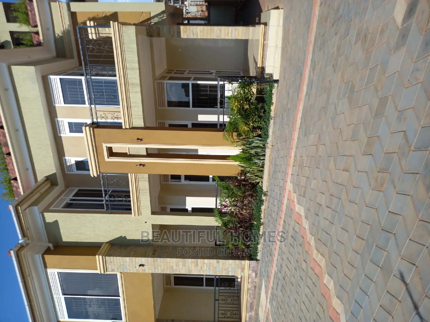 Furnished 5bdrm Mansion in Kyanja, Central Division for Sale in Central Division