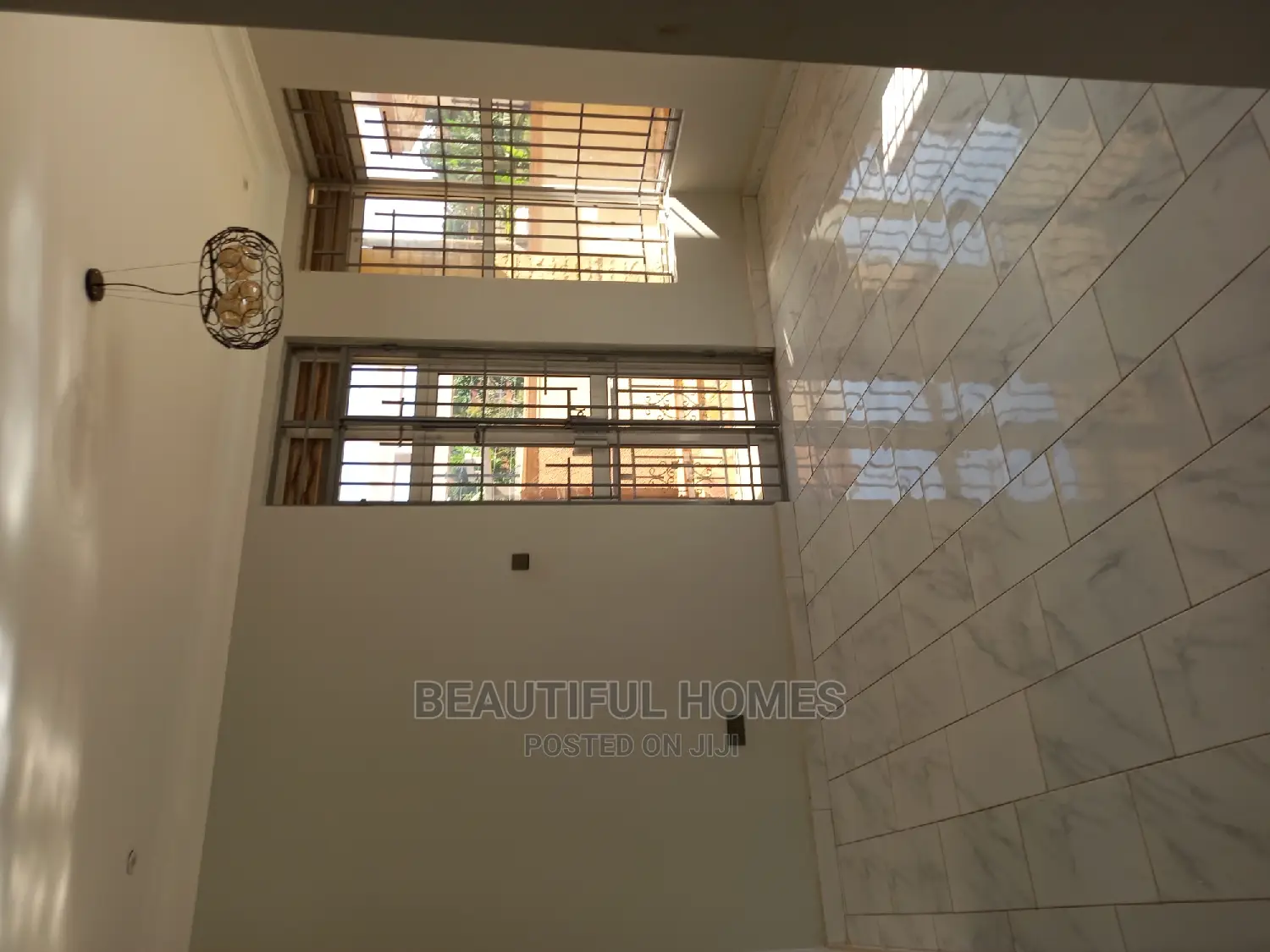 Furnished 5bdrm Duplex in Kyanja Corporate, Central Division for Sale in Central Division