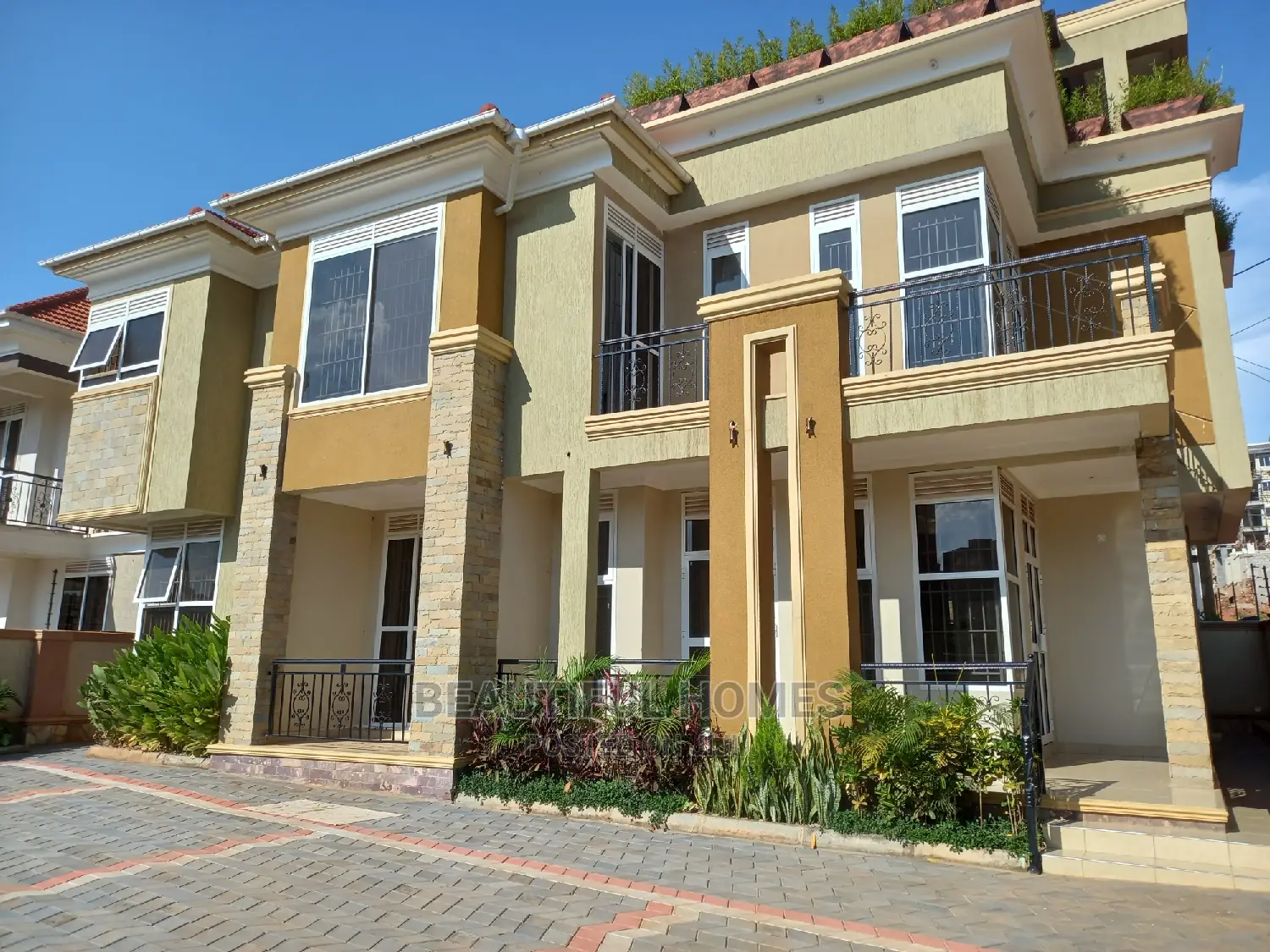 Furnished 5bdrm Mansion in Kyanja Diplomat, Nakawa for Sale in Nakawa