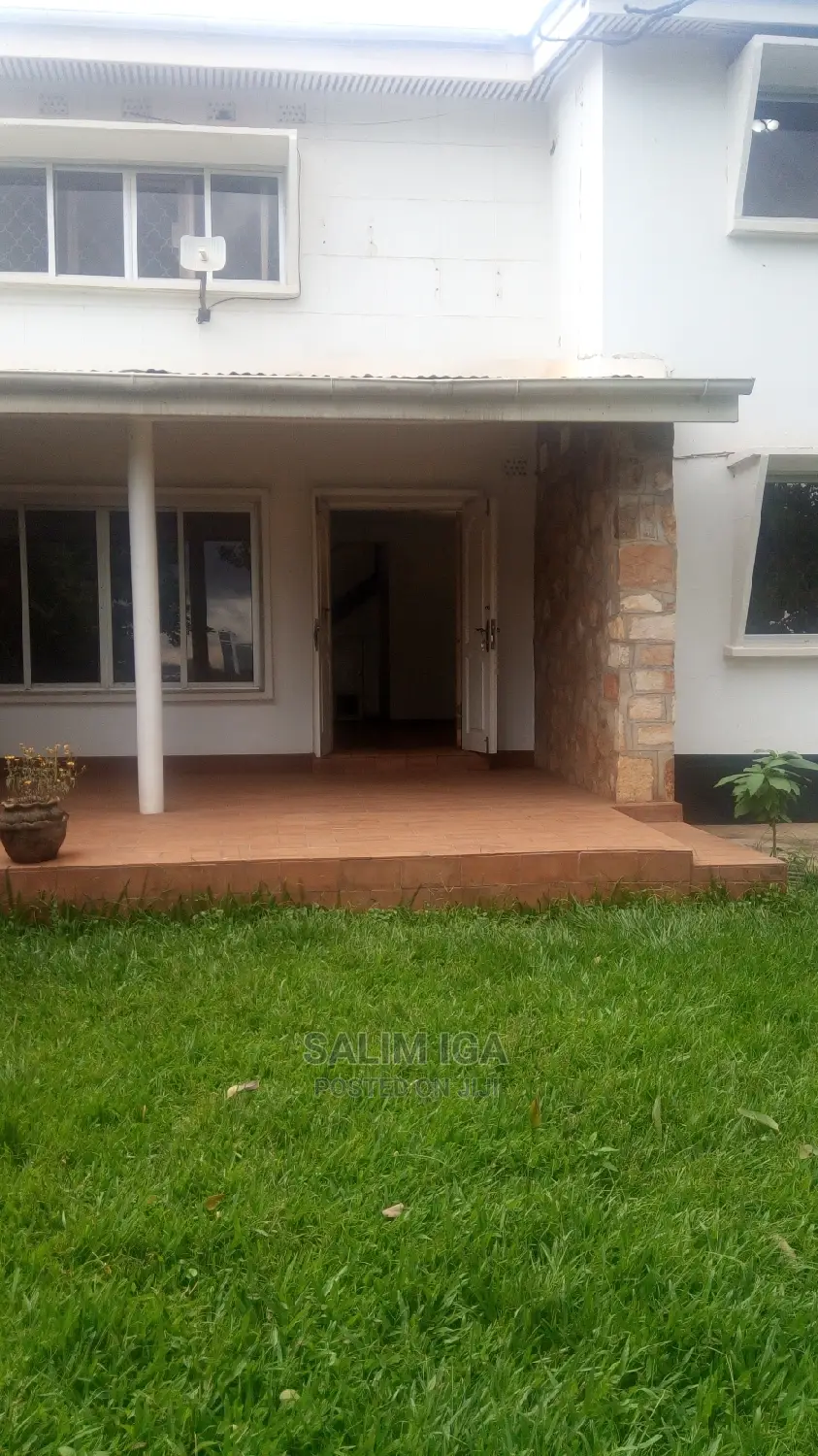 3bdrm Duplex in Kololo Property, Central Division for Rent in Central Division