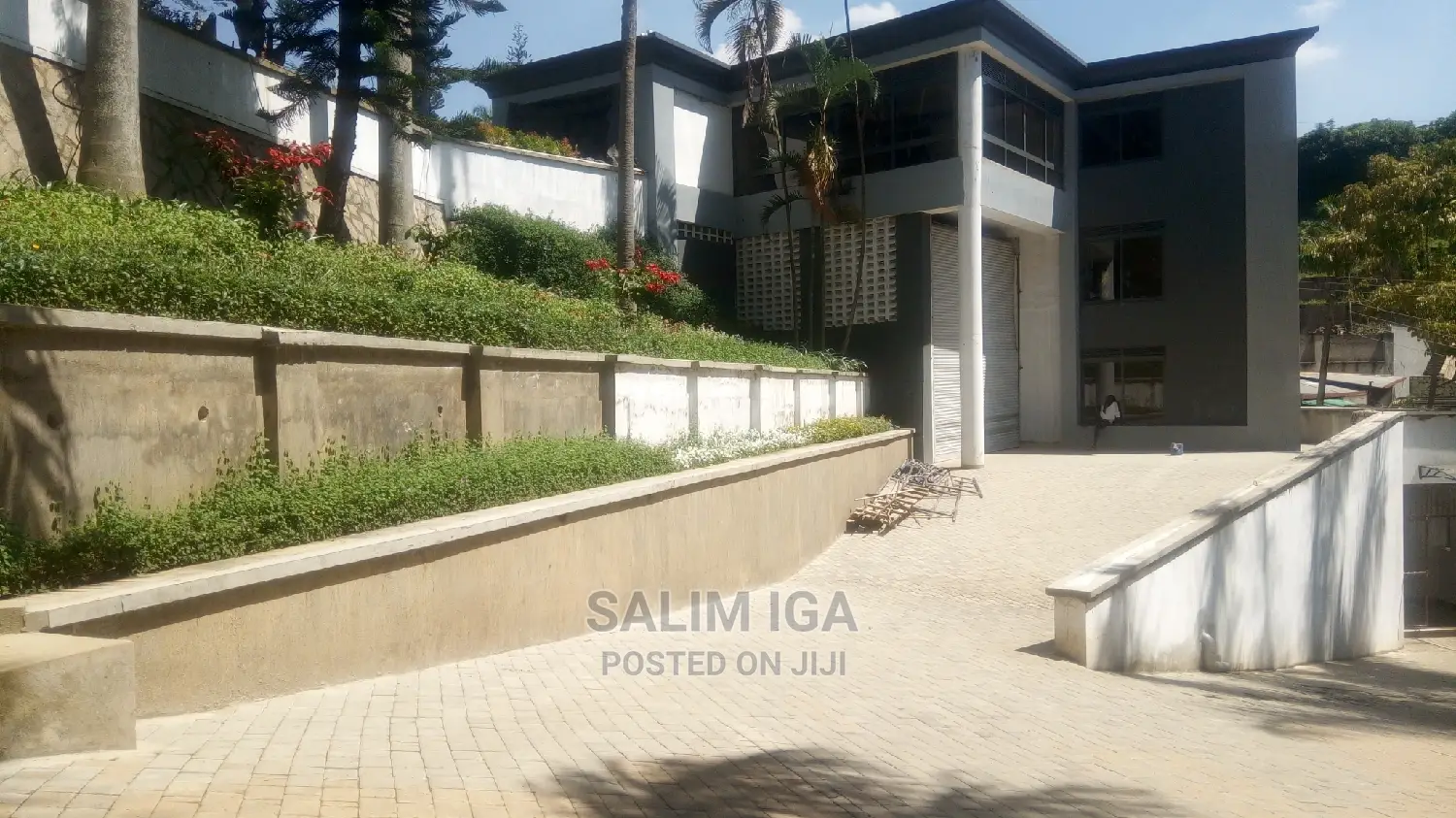 10bdrm Maisonette in Kololo Property, Central Division for Rent in Central Division