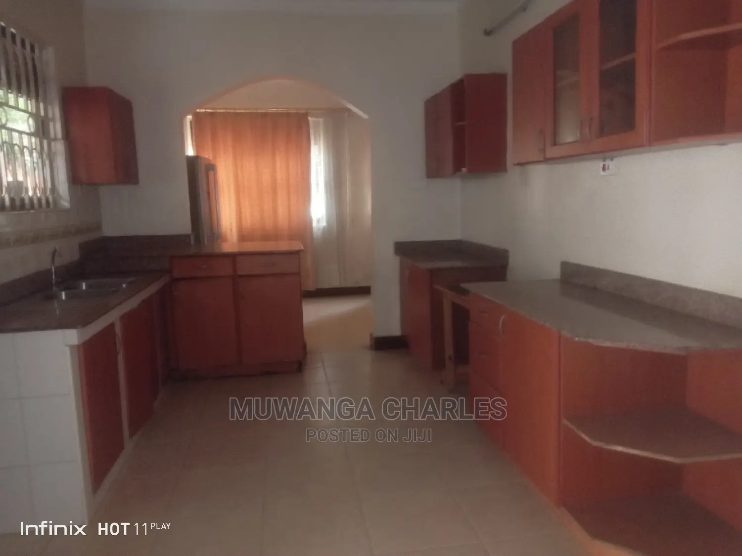 5bdrm Duplex in Fs Properties Ltd, Central Division for Sale in Central Division