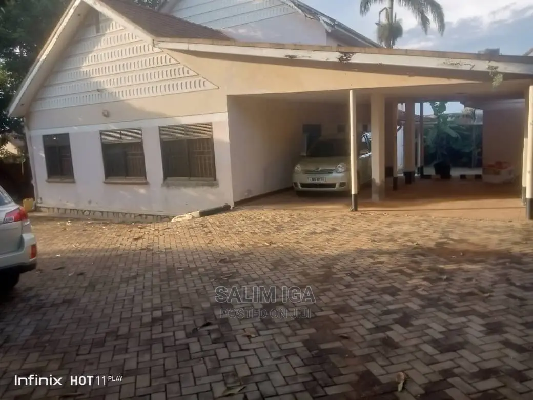 4bdrm Duplex in Kololo Property, Nakawa for Sale in Nakawa