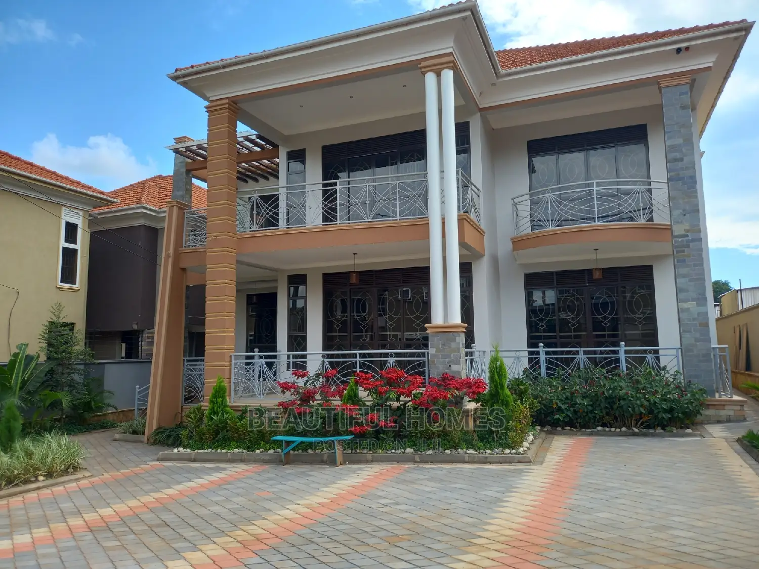 Furnished 6bdrm Mansion in Kyanja Corporate, Nakawa for Sale in Nakawa