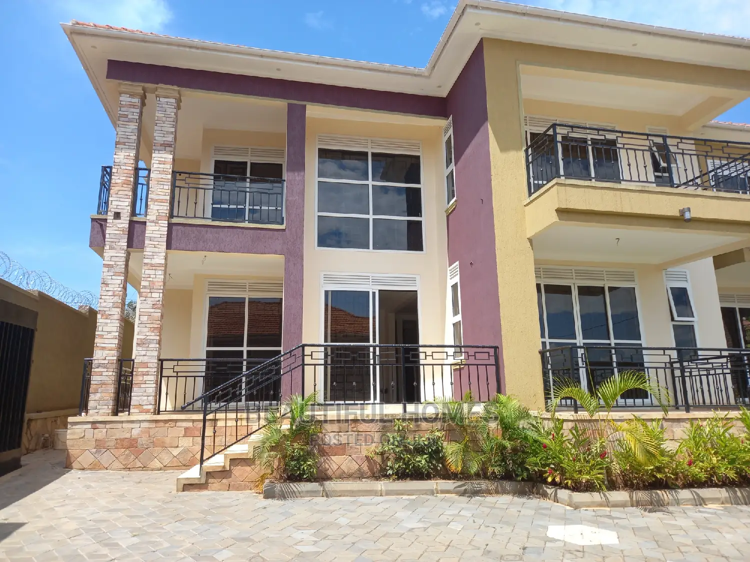 Furnished 6bdrm Mansion in Kira Corporate for Sale in Kira