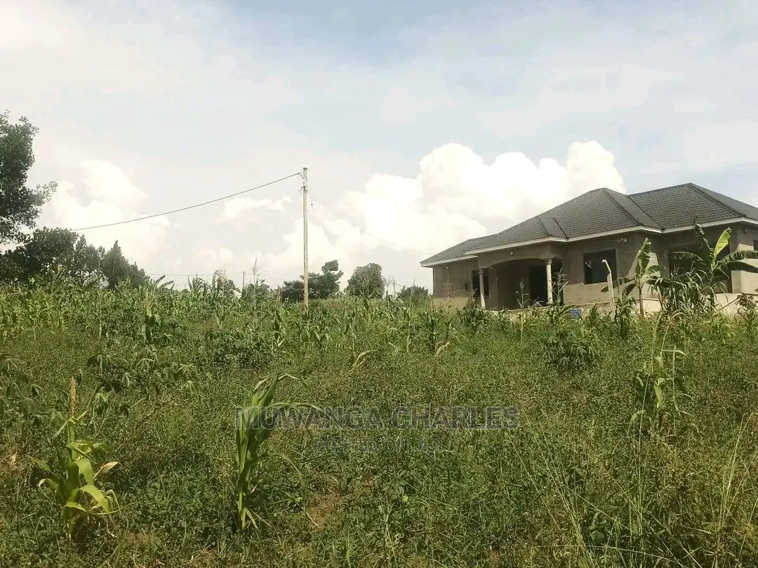 Plots in Gayaza Kimwanyi in Central Division