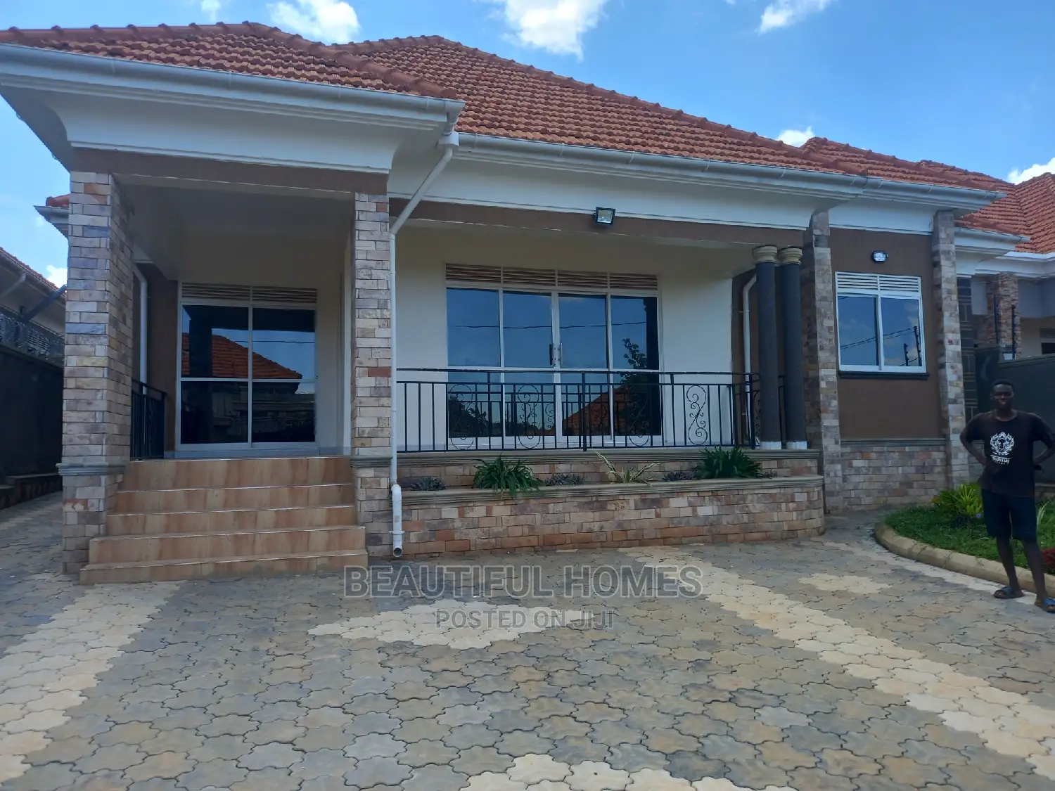 Furnished 4bdrm Bungalow in Kira for Sale in Kira