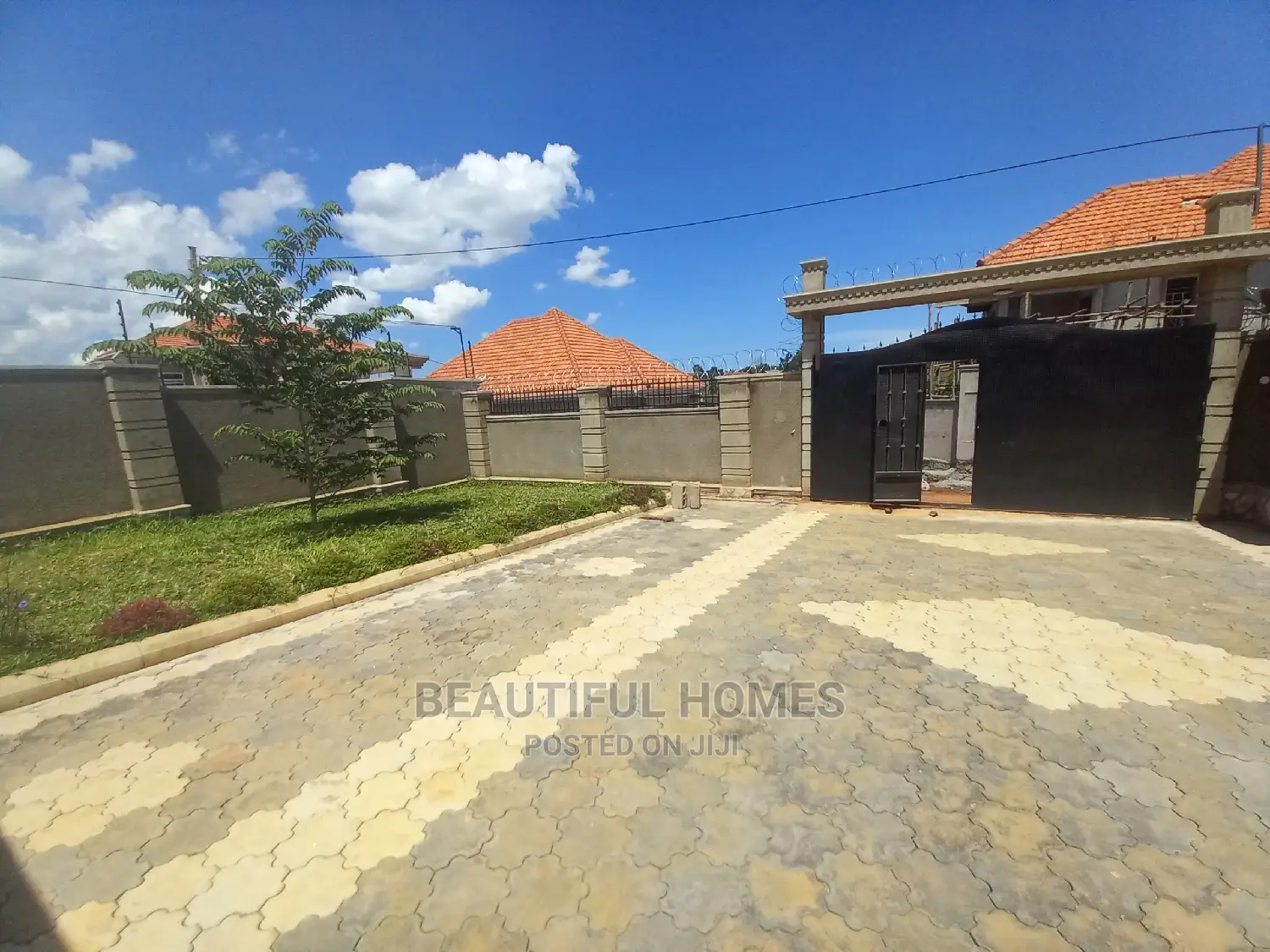 Furnished 4bdrm Bungalow in Kira for Sale in Kira