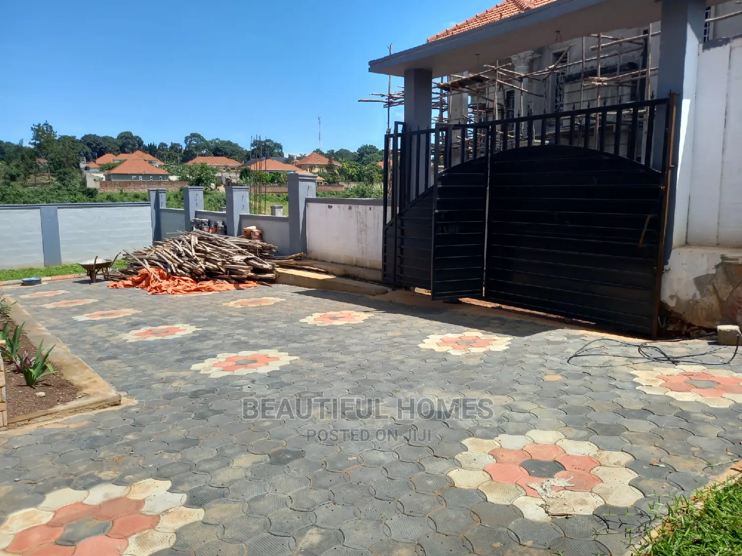 Furnished 4bdrm Bungalow in Kira for sale in Kira
