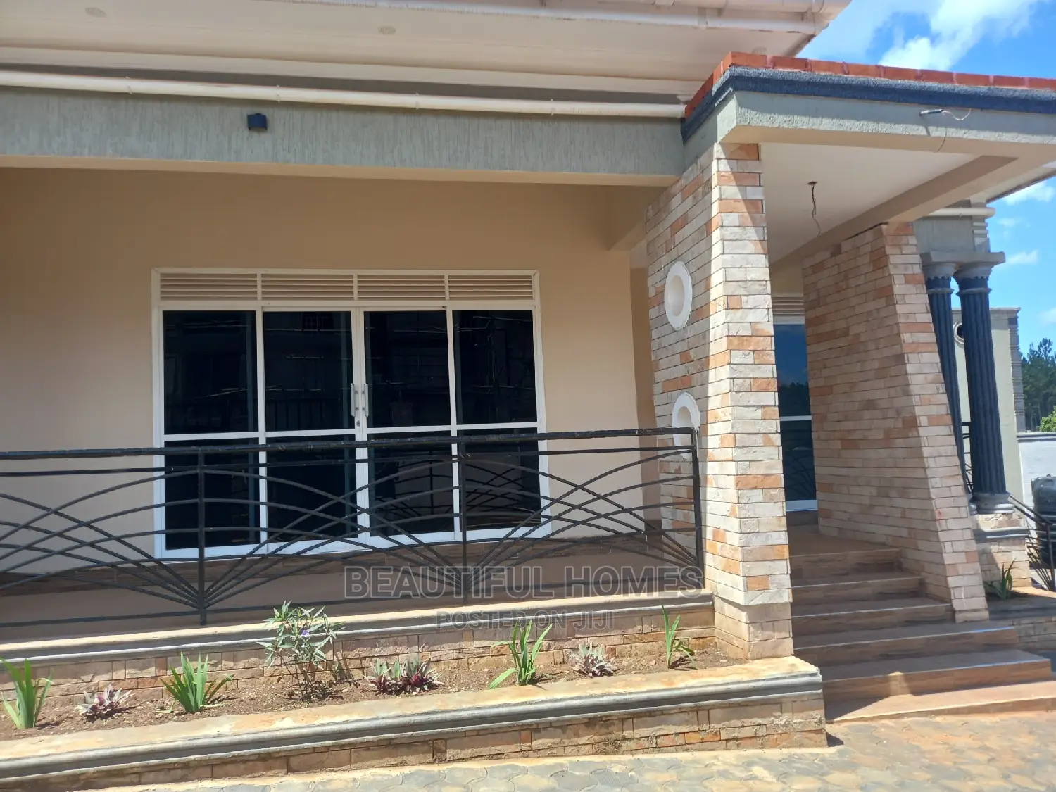 Furnished 4bdrm Bungalow in Kira for sale in Kira