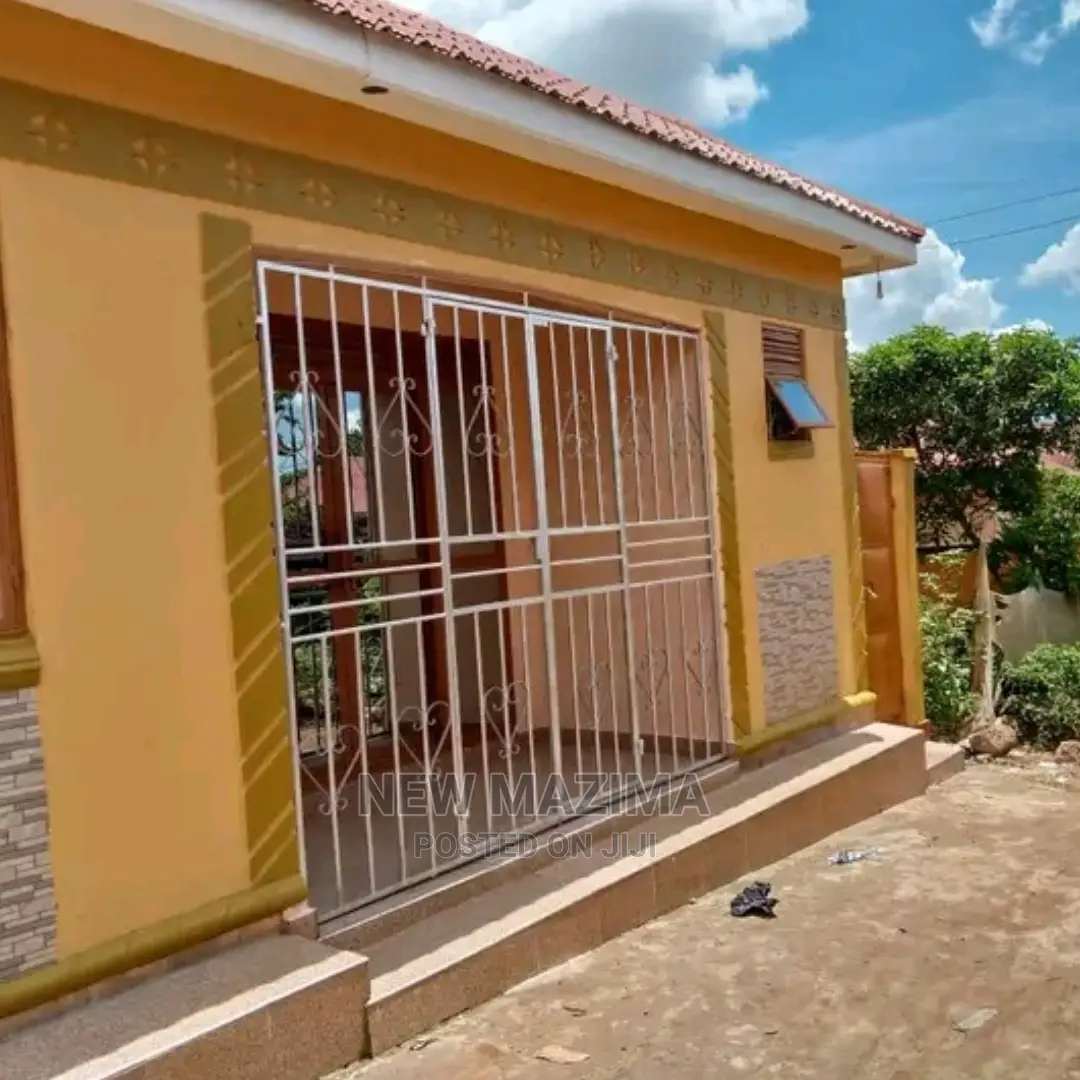 2bdrm House in Nansana Katokr, Central Division for Sale in Central Division